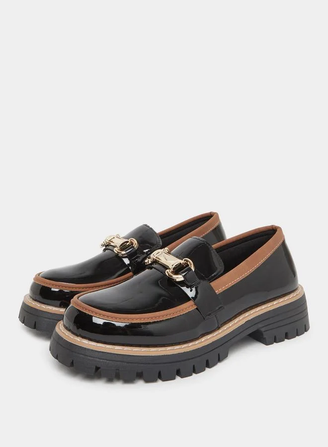 تايك تو لوفرز بكعب سميك ومشبك معدني